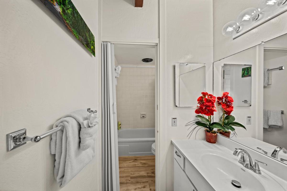 Newly Upgraded 1Br Unit Near Beach Max Of 5 Guests Kailua-Kona Eksteriør bilde