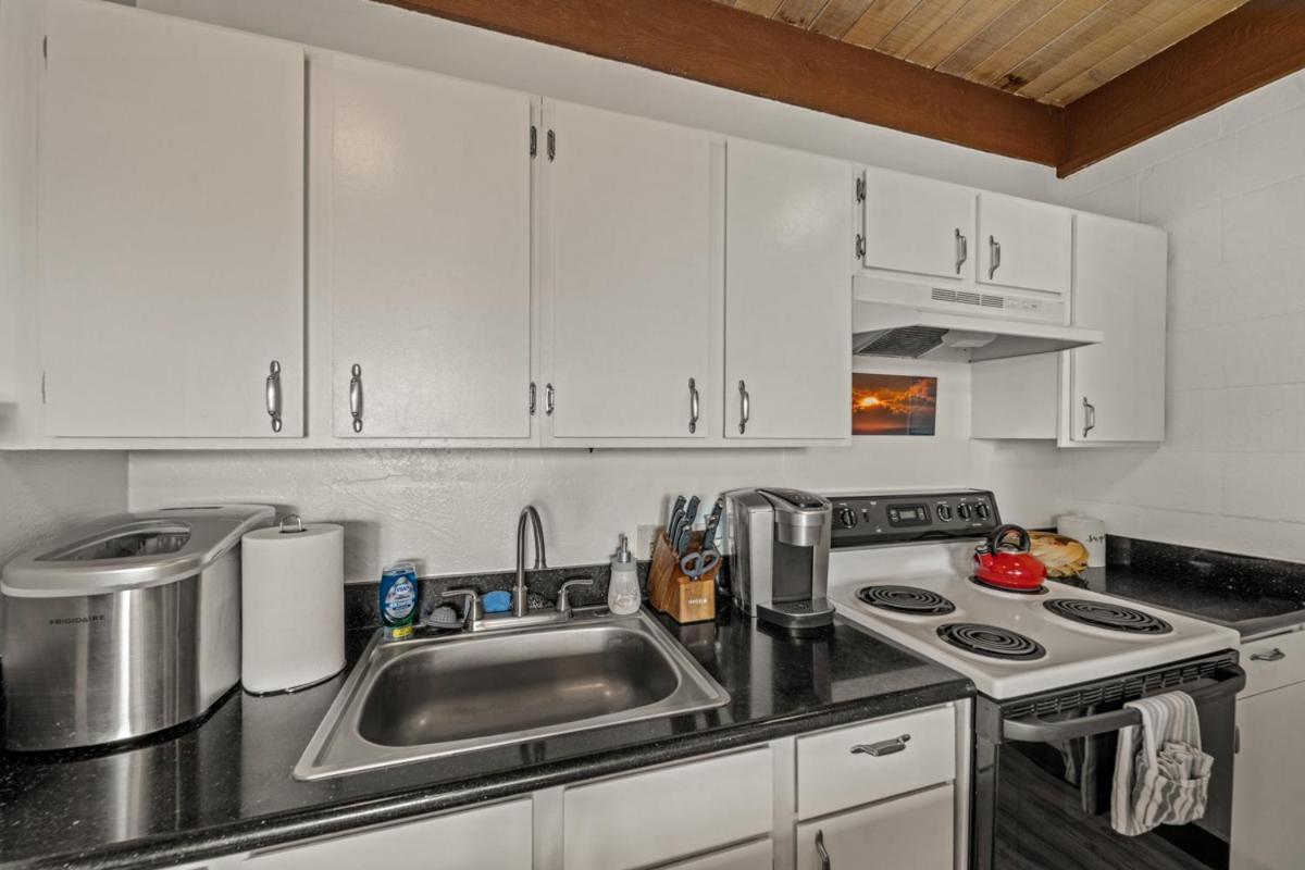 Newly Upgraded 1Br Unit Near Beach Max Of 5 Guests Kailua-Kona Eksteriør bilde