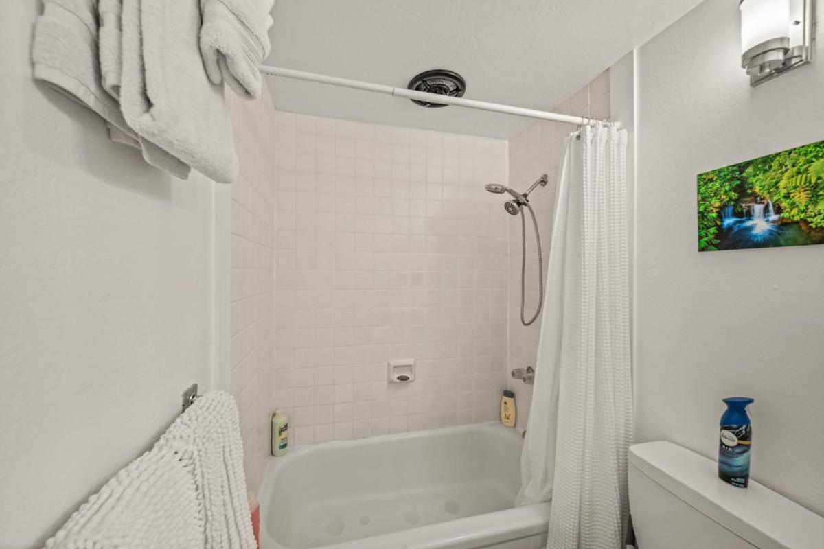 Newly Upgraded 1Br Unit Near Beach Max Of 5 Guests Kailua-Kona Eksteriør bilde